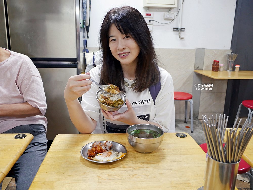 北投市場美食「黃家酸菜滷肉飯」滷肉飯清爽不油膩在地人愛