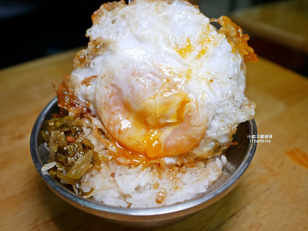 北投市場美食「黃家酸菜滷肉飯」滷肉飯清爽不油膩在地人愛