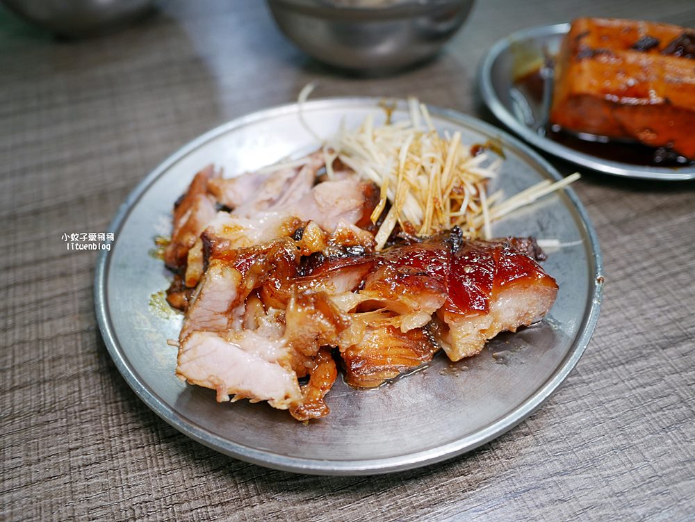 北投市場美食「矮仔財滷肉飯」近半世紀滋味，北投最夯黑金滷肉飯
