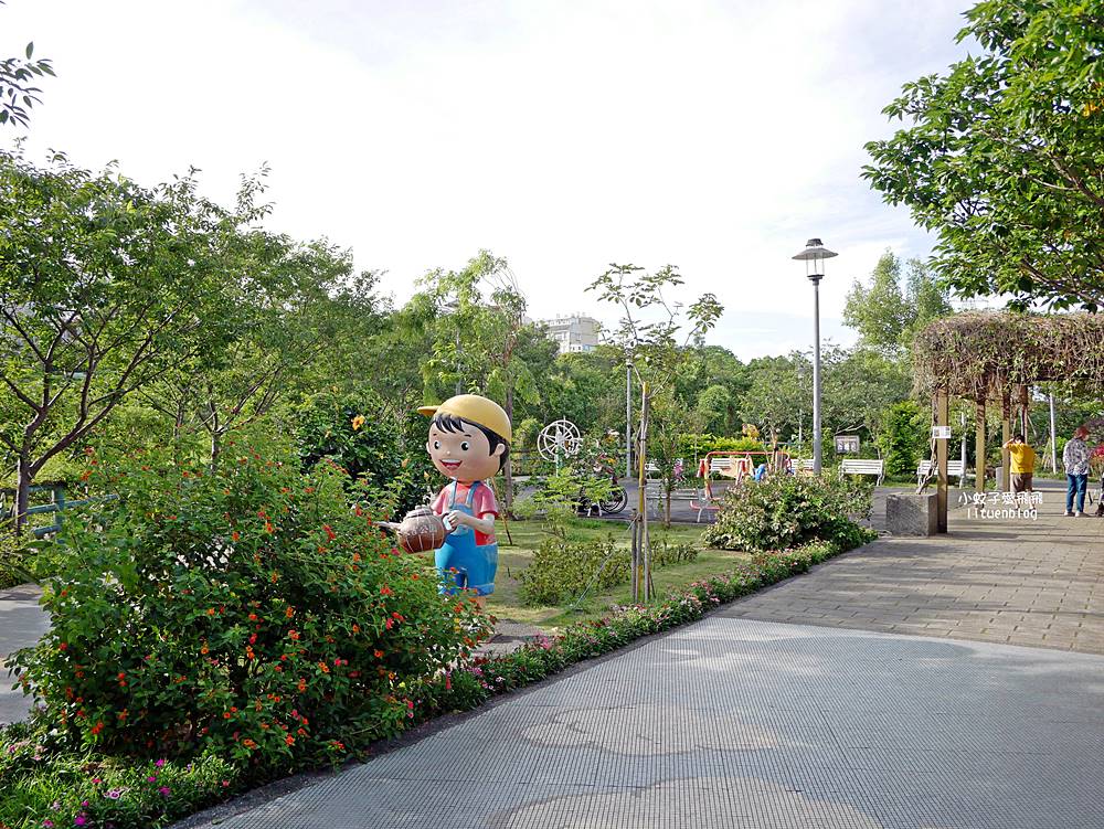 2026鶯歌永吉公園3D彩繪花廊步道、豐富兒童遊戲設施,炮仗花熱門景點,三鶯線永吉公園站 2026鶯歌永吉公園3D彩繪花廊步道、豐富兒童遊戲設施,炮仗花熱門景點,三鶯線永吉公園站