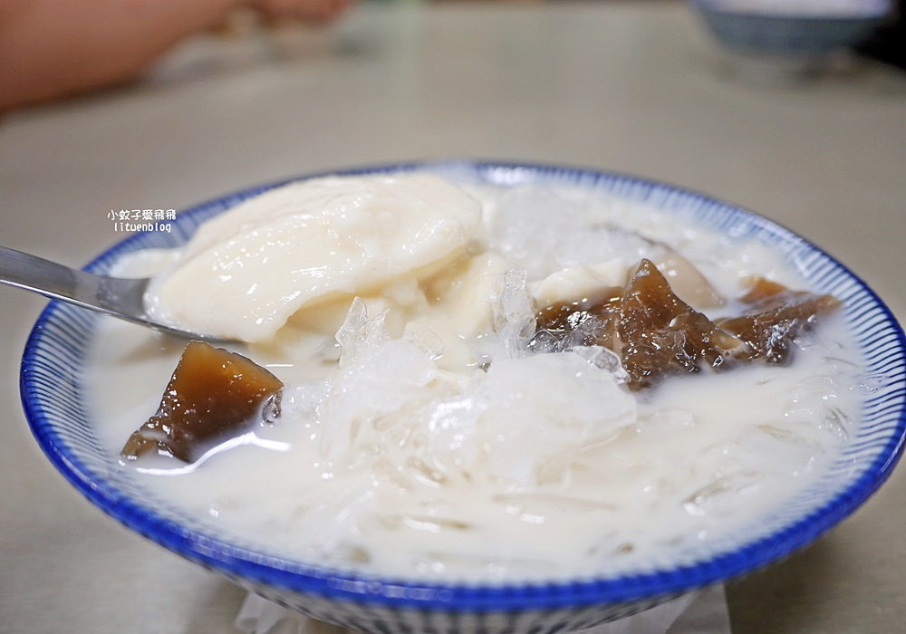 北投市場美食「巧涼古早味冰熱甜品」超過十年人氣冰店&經典嘉義豆花 北投市場美食「巧涼古早味冰熱甜品」超過十年人氣冰店&經典嘉義豆花