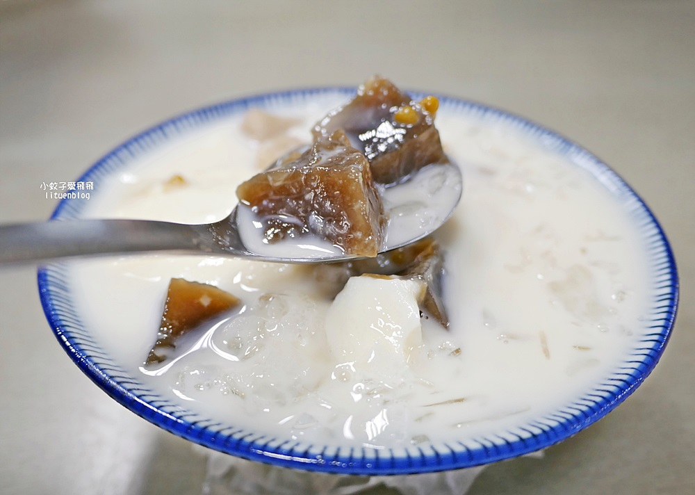 北投市場美食「巧涼古早味冰熱甜品」超過十年人氣冰店&經典嘉義豆花 北投市場美食「巧涼古早味冰熱甜品」超過十年人氣冰店&經典嘉義豆花