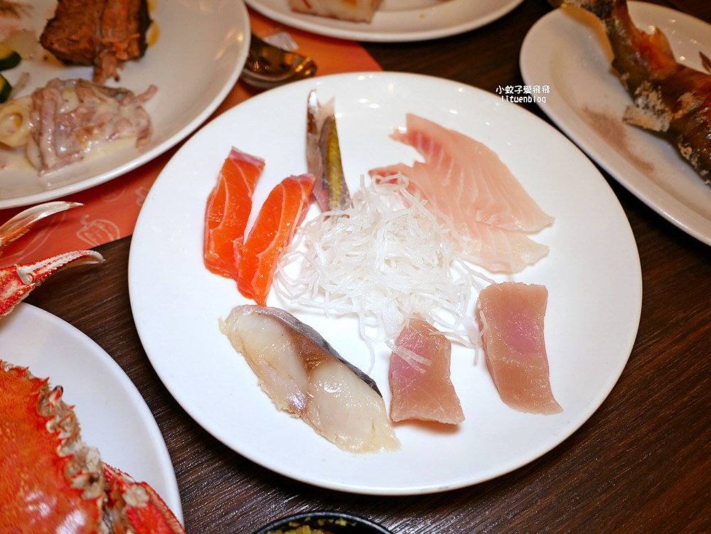 大直美食豐FOOD海陸百匯下午茶2小時吃到飽，壽星四人同行平日一人免費