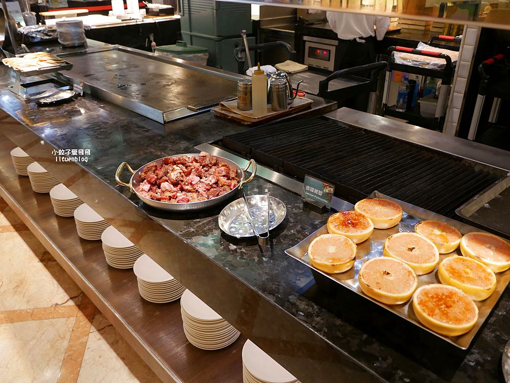 大直美食豐FOOD海陸百匯下午茶2小時吃到飽，壽星四人同行平日一人免費