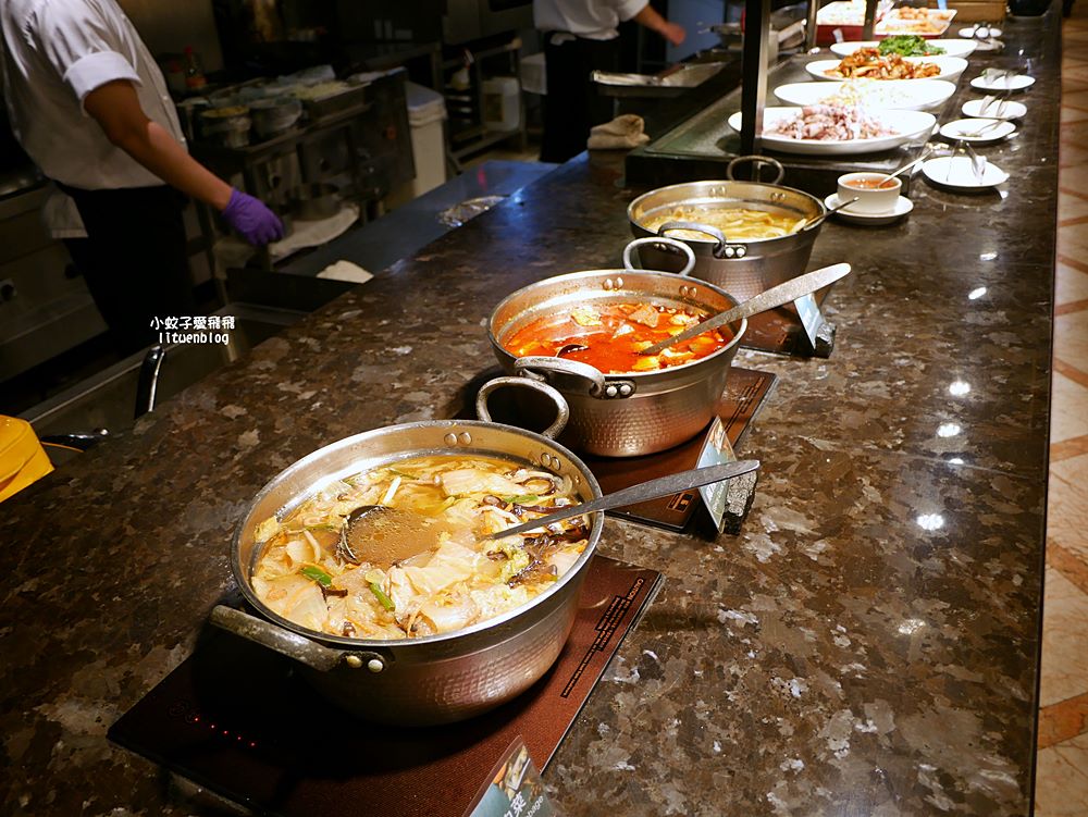 大直美食豐FOOD海陸百匯下午茶2小時吃到飽，壽星四人同行平日一人免費