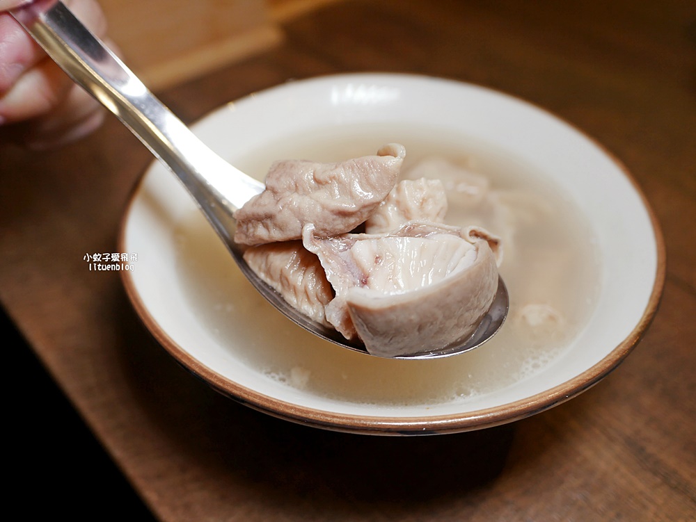 萬華美食「露店蘇來傳|萬華蘇家肉圓油粿」必比登推介肉圓芋粿80年的傳統滋味 萬華美食「露店蘇來傳|萬華蘇家肉圓油粿」必比登推介肉圓芋粿80年的傳統滋味