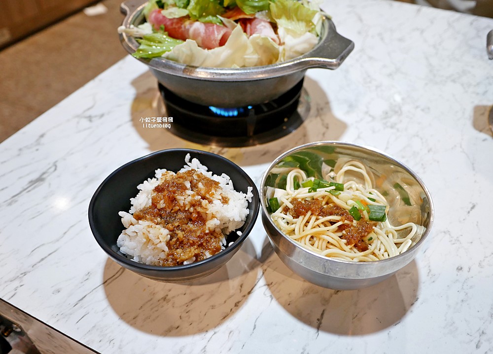 三峽北大火鍋「八鍋臭臭鍋、八鍋小火鍋北大店」19種湯頭+肉燥飯飲料冰淇淋吃到飽,三鶯線三峽站 三峽北大火鍋「八鍋臭臭鍋、八鍋小火鍋北大店」19種湯頭+肉燥飯飲料冰淇淋吃到飽,三鶯線三峽站