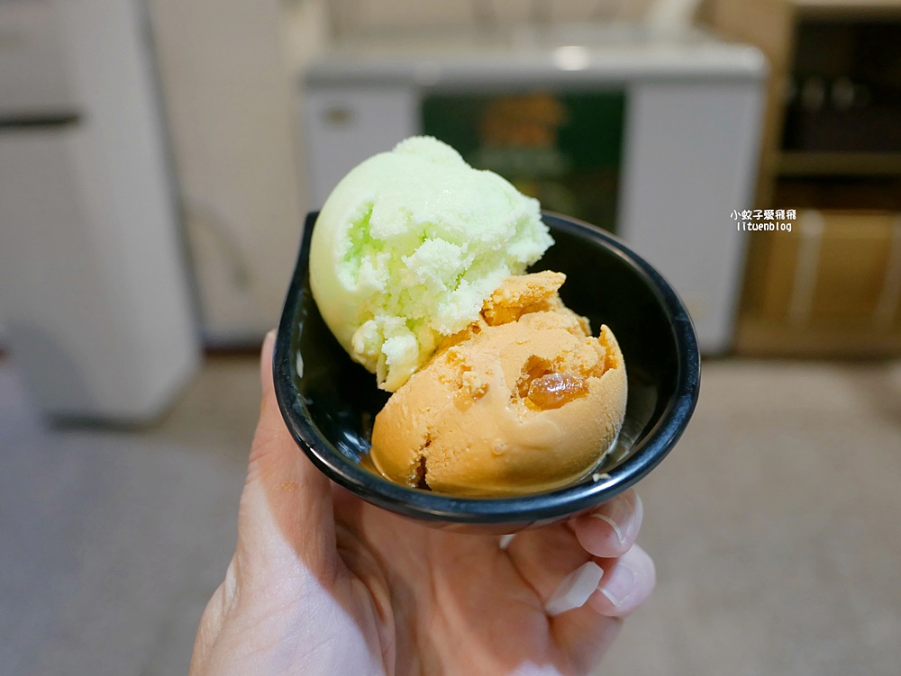 三峽北大火鍋「八鍋臭臭鍋、八鍋小火鍋北大店」19種湯頭+肉燥飯飲料冰淇淋吃到飽,三鶯線三峽站 三峽北大火鍋「八鍋臭臭鍋、八鍋小火鍋北大店」19種湯頭+肉燥飯飲料冰淇淋吃到飽,三鶯線三峽站