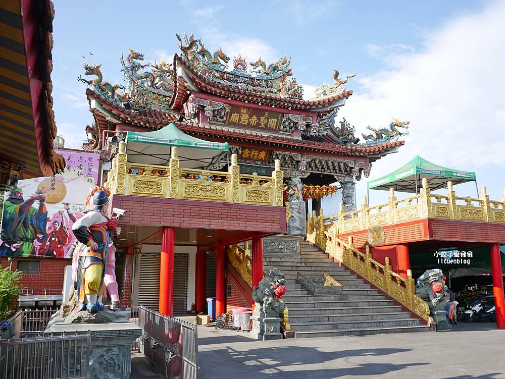 三峽景點「廣行宮」200年老帝君傳奇Q版彩繪牆,三鶯線龍埔站 三峽景點「廣行宮」200年老帝君傳奇Q版彩繪牆,三鶯線龍埔站