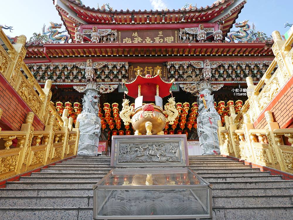 三峽景點「廣行宮」200年老帝君傳奇Q版彩繪牆,三鶯線龍埔站 三峽景點「廣行宮」200年老帝君傳奇Q版彩繪牆,三鶯線龍埔站