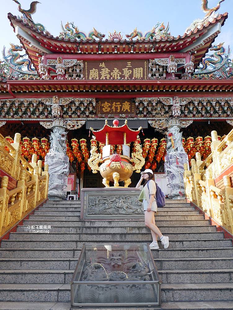 三峽景點「廣行宮」200年老帝君傳奇Q版彩繪牆，三鶯線龍埔站
