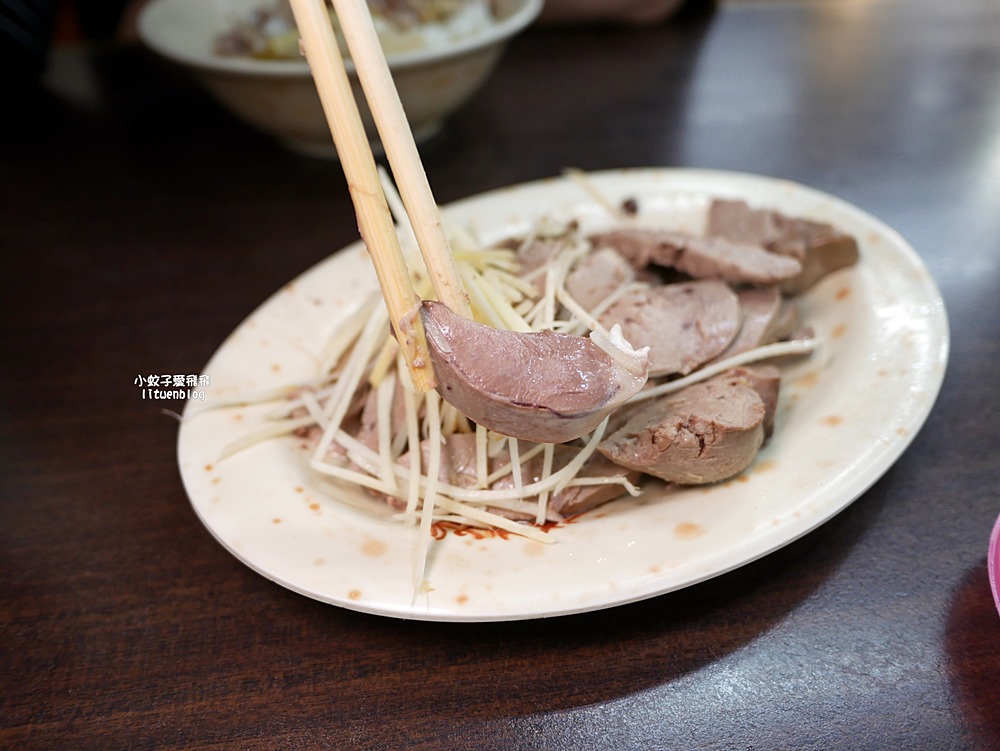 萬芳醫院站美食「三福傳統鵝肉店」百元有找鵝肉飯，藥膳鵝湯免費無限喝