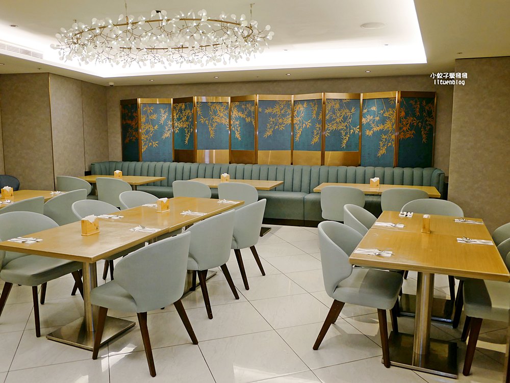 茹曦酒店SUNNY BUFFET自助餐廳首創手工披薩內用再加贈一份，還能免費外帶！