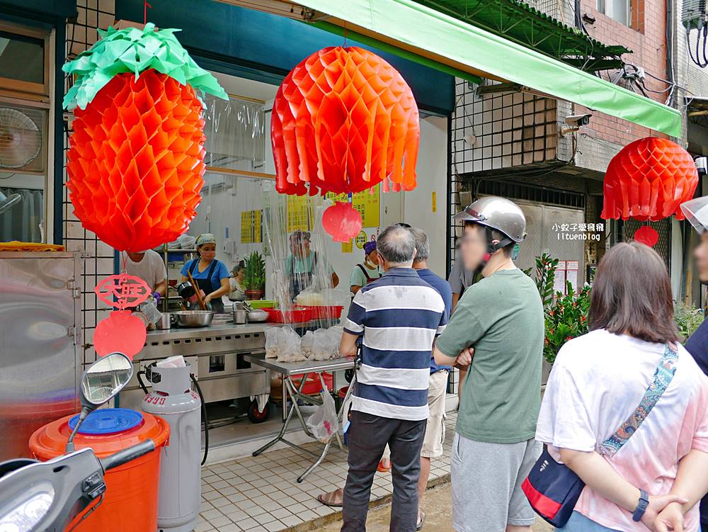 北投美食「漢奇肉羹」於奇岩站正式落腳，魚漿裹豬後腿肉飽滿新鮮