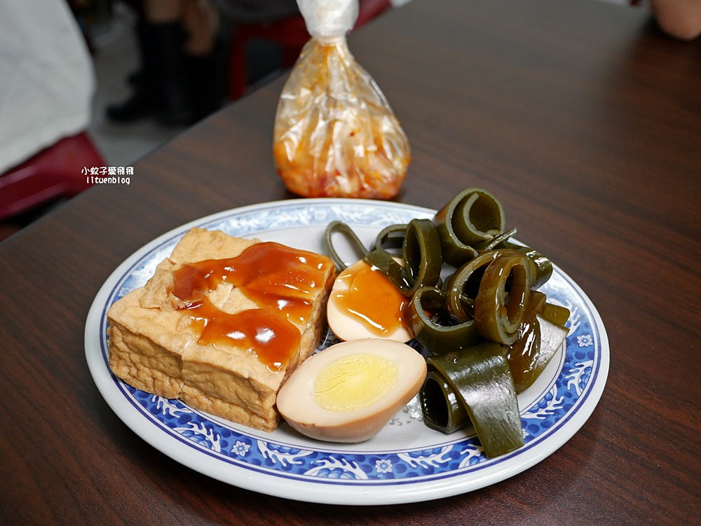 北投美食「漢奇肉羹」於奇岩站正式落腳，魚漿裹豬後腿肉飽滿新鮮