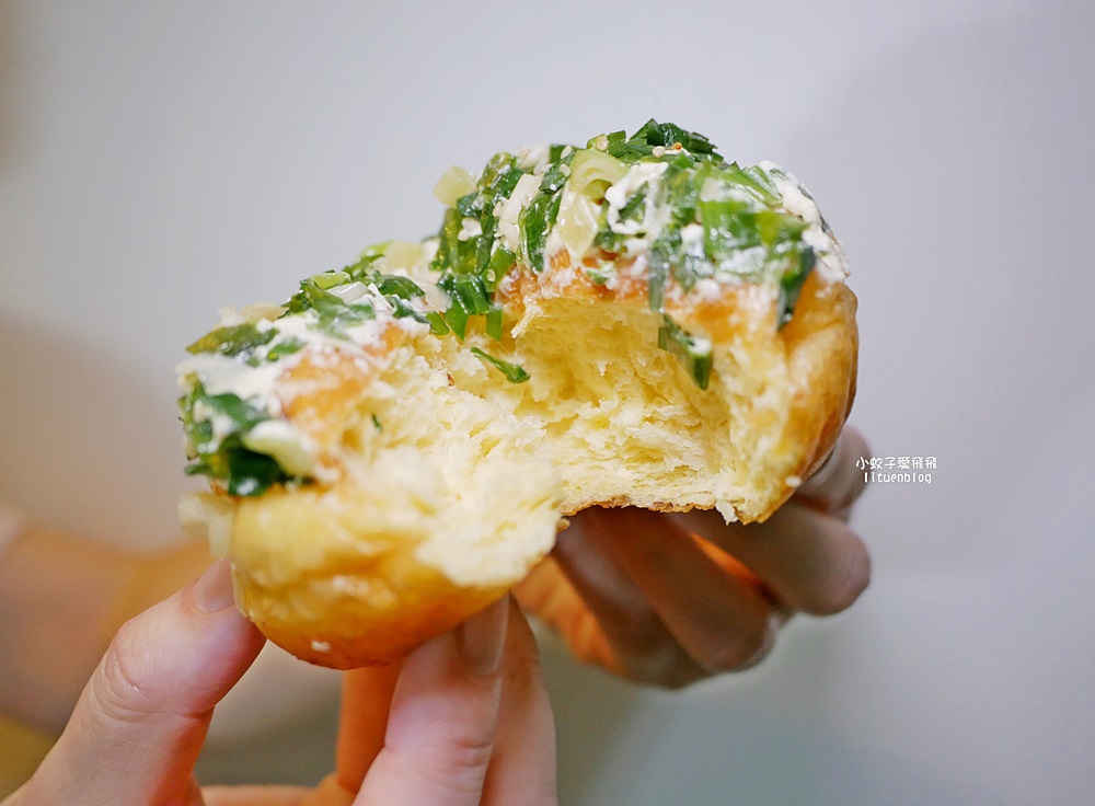 鶯歌美食「凱炸麵包專門店」混合歐式甜麵糰+布里歐麵包口味超過20種，三鶯線鶯桃福德站