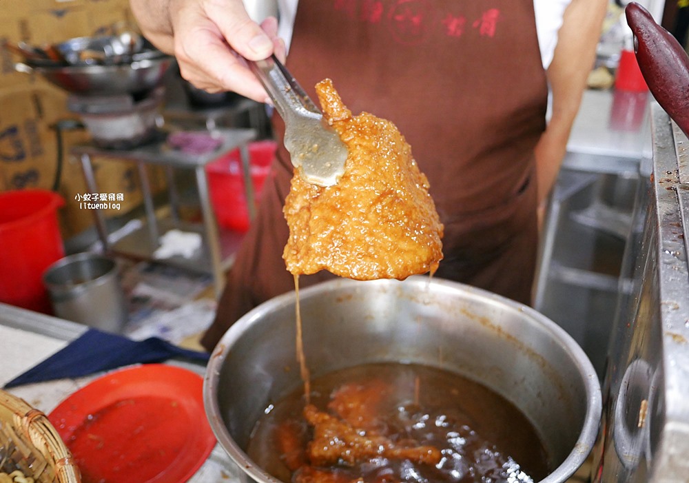 鶯歌美食「林鬍鬚排骨便當」在地人一致推薦古早味排骨飯，三鶯線鶯桃福德站