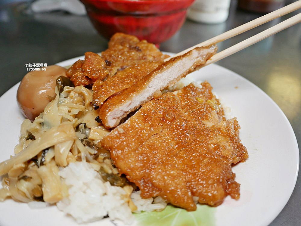 鶯歌美食「林鬍鬚排骨便當」在地人一致推薦古早味排骨飯，三鶯線鶯桃福德站