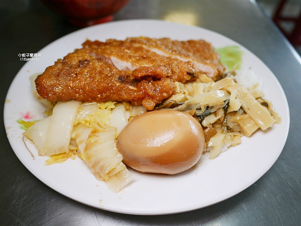 鶯歌美食「林鬍鬚排骨便當」在地人一致推薦古早味排骨飯，三鶯線鶯桃福德站